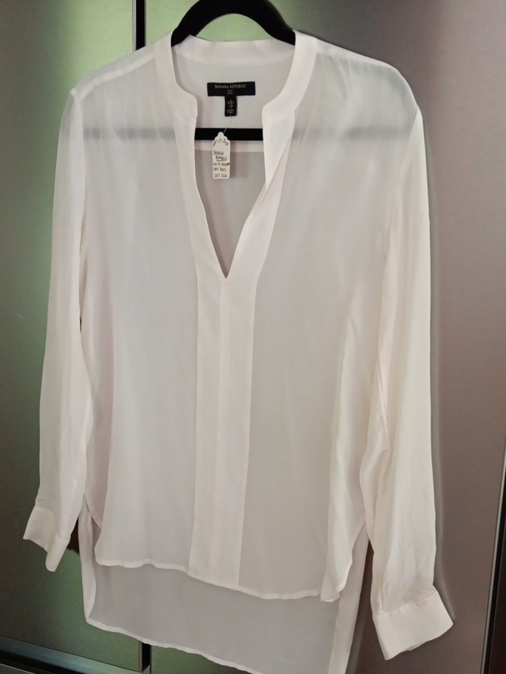 Banana Republic 100% Silk White Split-Neck Long Sleeve Sheer Blouse XS